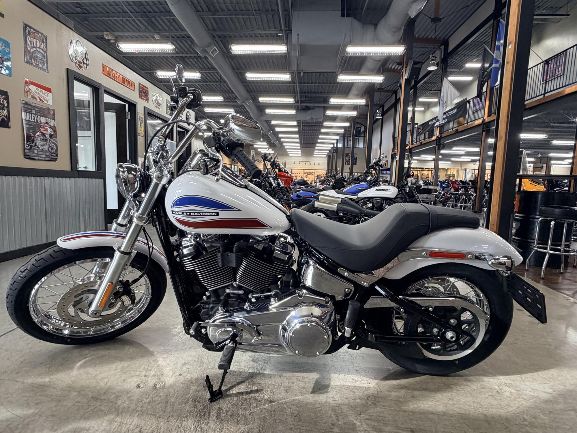 2026 Harley-Davidson® Super Glide® FXD, photo 12