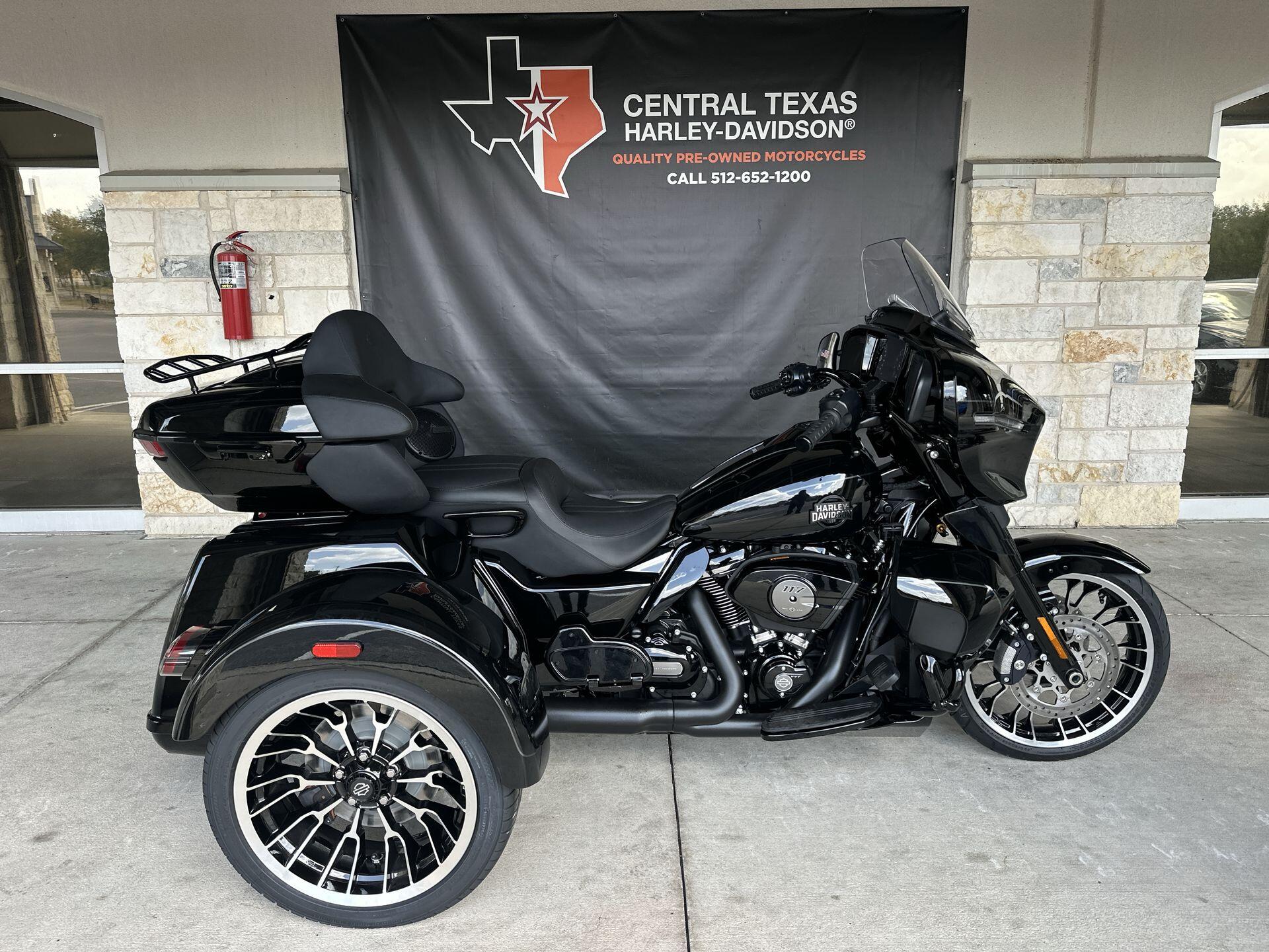 2026 Harley-Davidson® Street Glide 3 Limited FLHLT