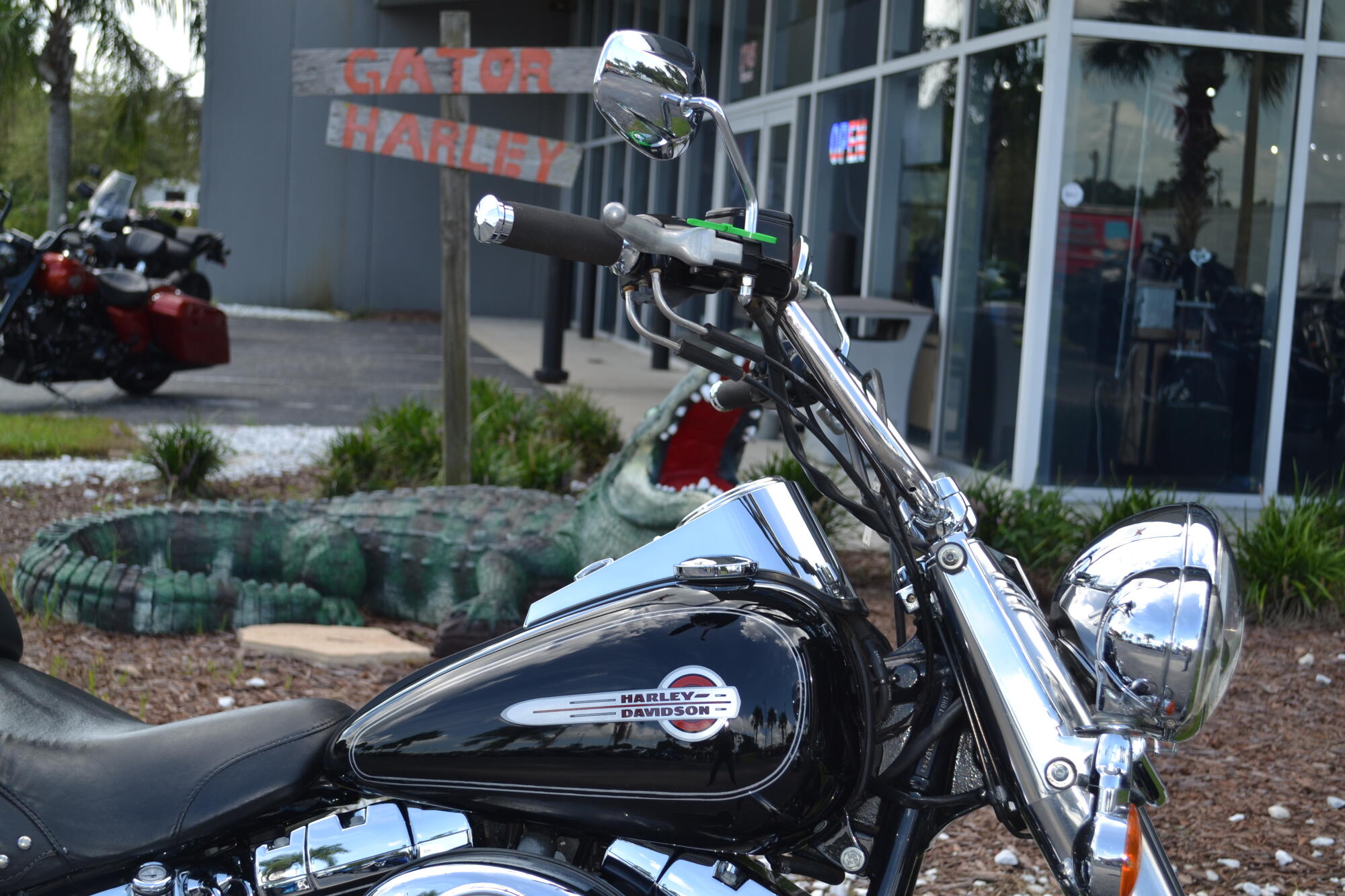 2004 Harley-Davidson® Heritage Softail® Classic - FLSTCI, photo 3