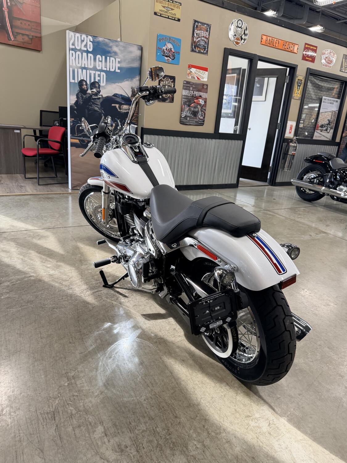 2026 Harley-Davidson® Super Glide® FXD, photo 11