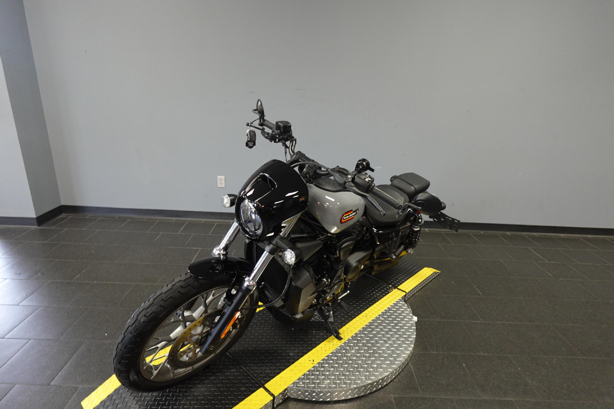 2026 Harley-Davidson® Nightster™ Special RH975S, photo 4