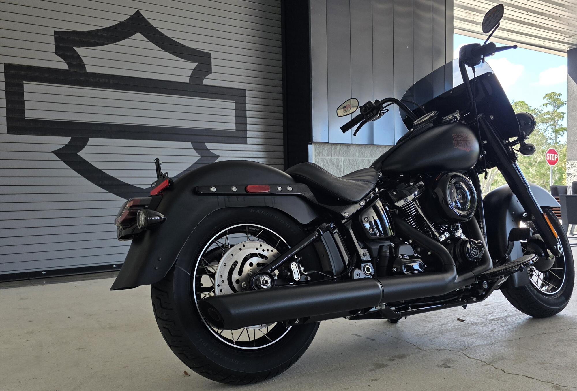 2026 Harley-Davidson® Deadwood™ Black Denim, photo 8