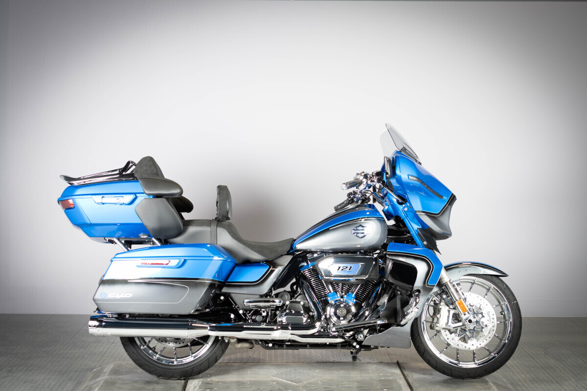 2026 Harley-Davidson® CVO Street Glide Limited FLHXLSE, photo 22