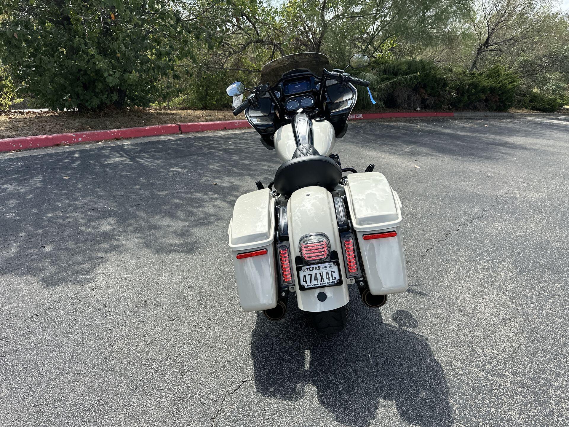 2023 Harley-Davidson® Road Glide® ST FLTRXST, photo 8