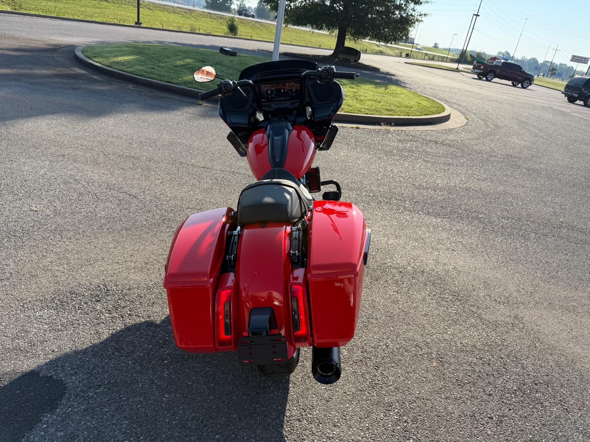2026 Harley-Davidson® Road Glide™ Blood Orange Black Trim, photo 9