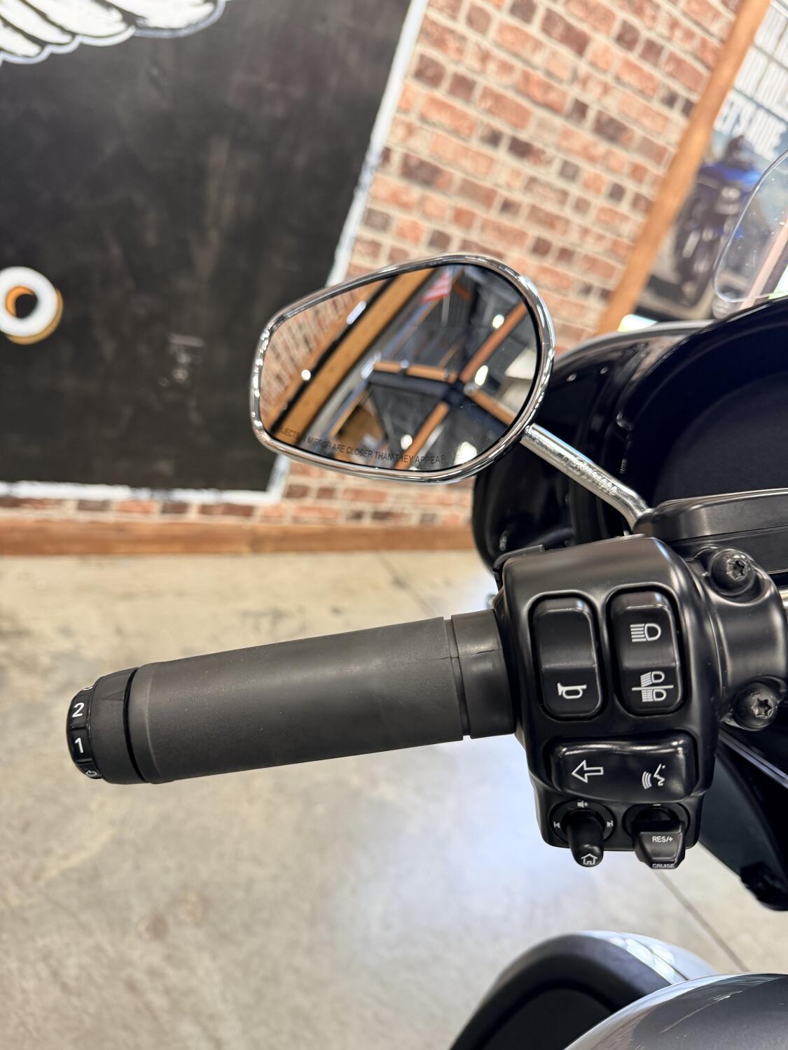 2020 Harley-Davidson® Ultra Limited FLHTK, photo 6
