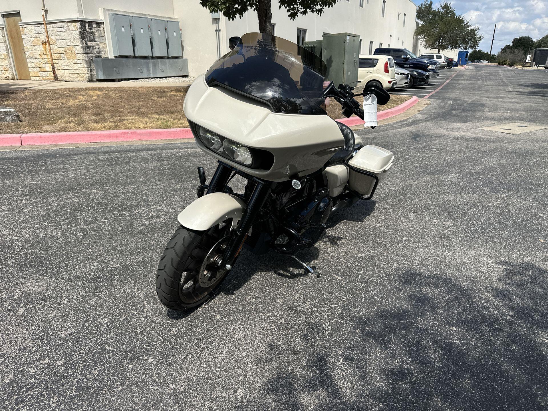 2023 Harley-Davidson® Road Glide® ST FLTRXST, photo 5