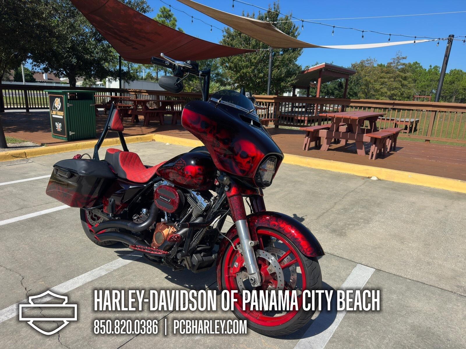 2016 Harley-Davidson® Street Glide® Special, photo 11