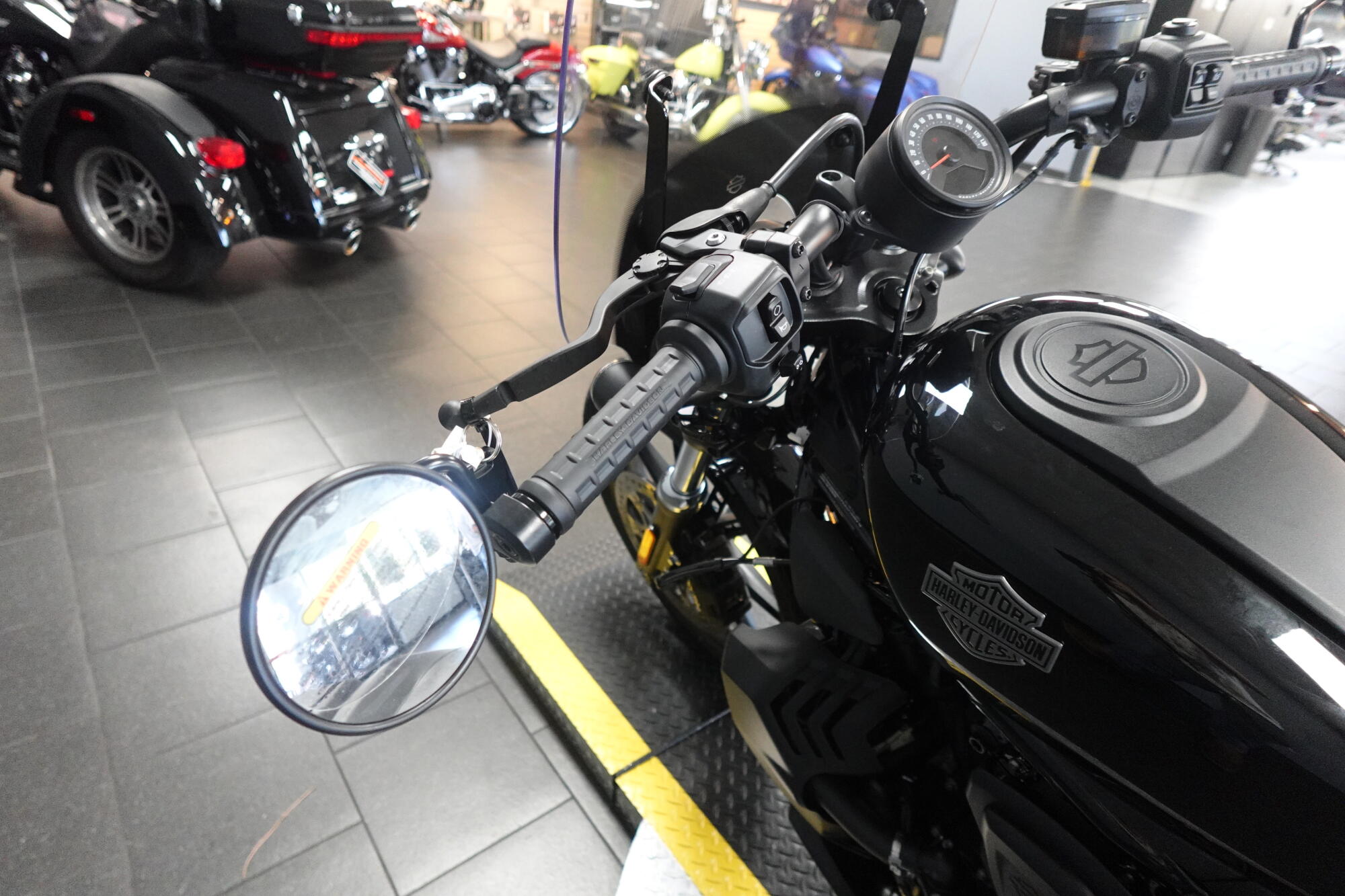 2026 Harley-Davidson® Nightster™ RH975, photo 13
