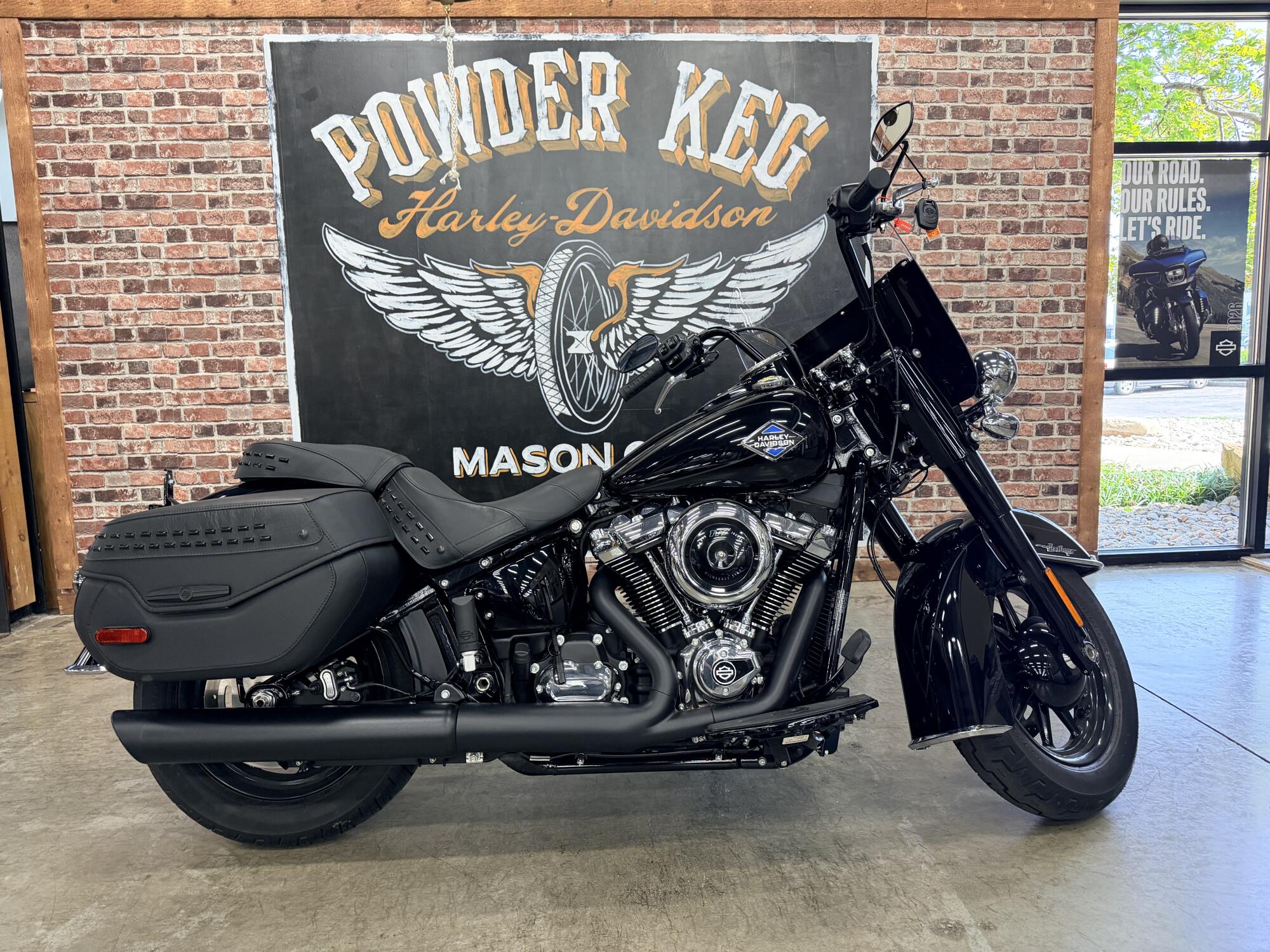 2025 Harley-Davidson® Heritage Classic FLHC