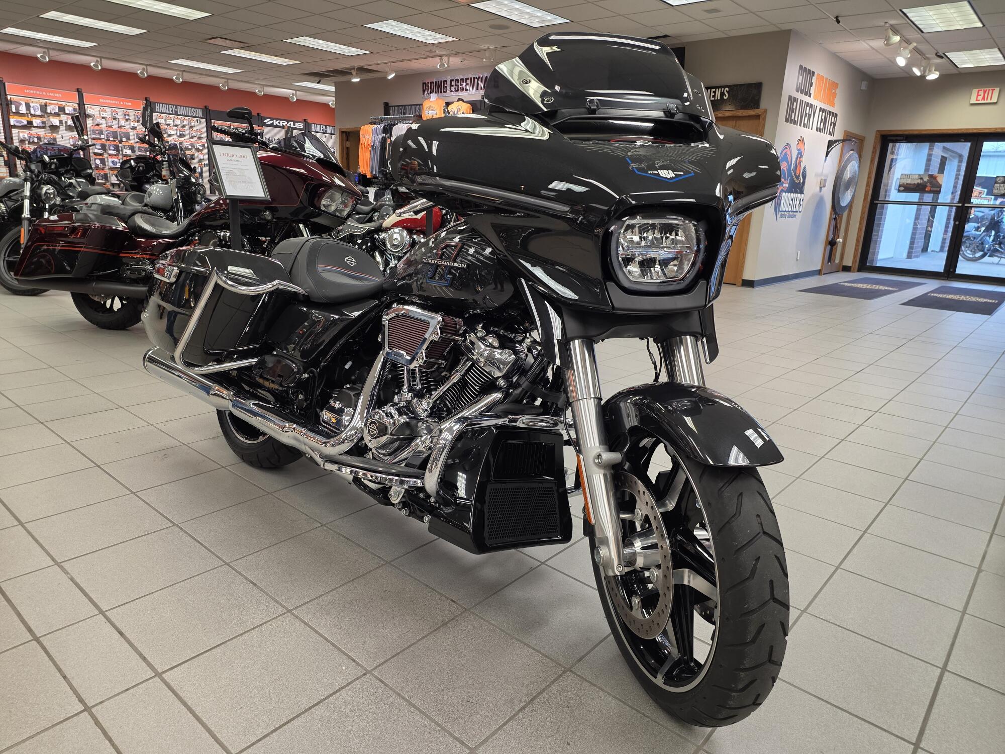 FLHX 2026 Street Glide®, photo 2