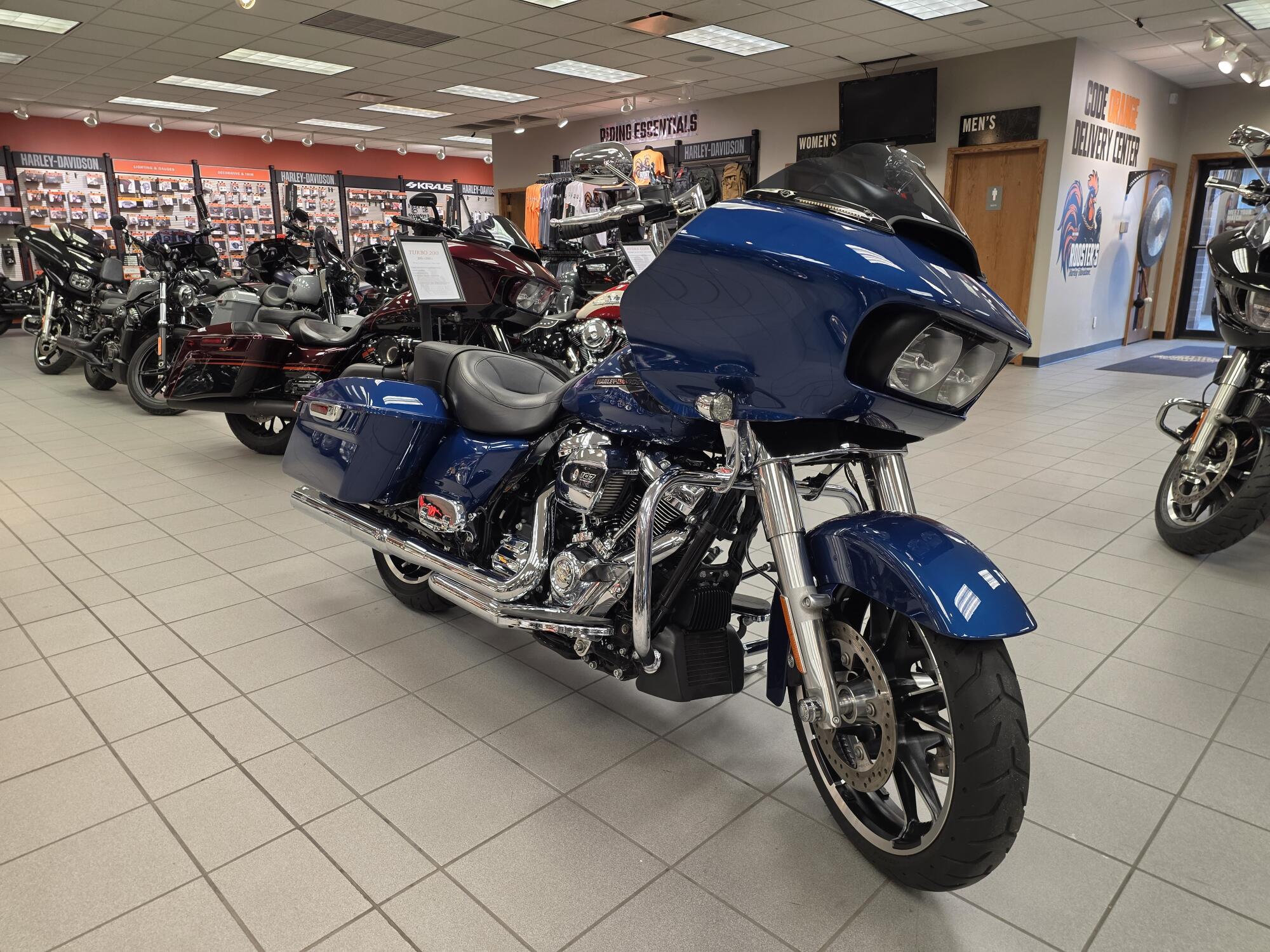 FLTRX 2022 Road Glide®, photo 2