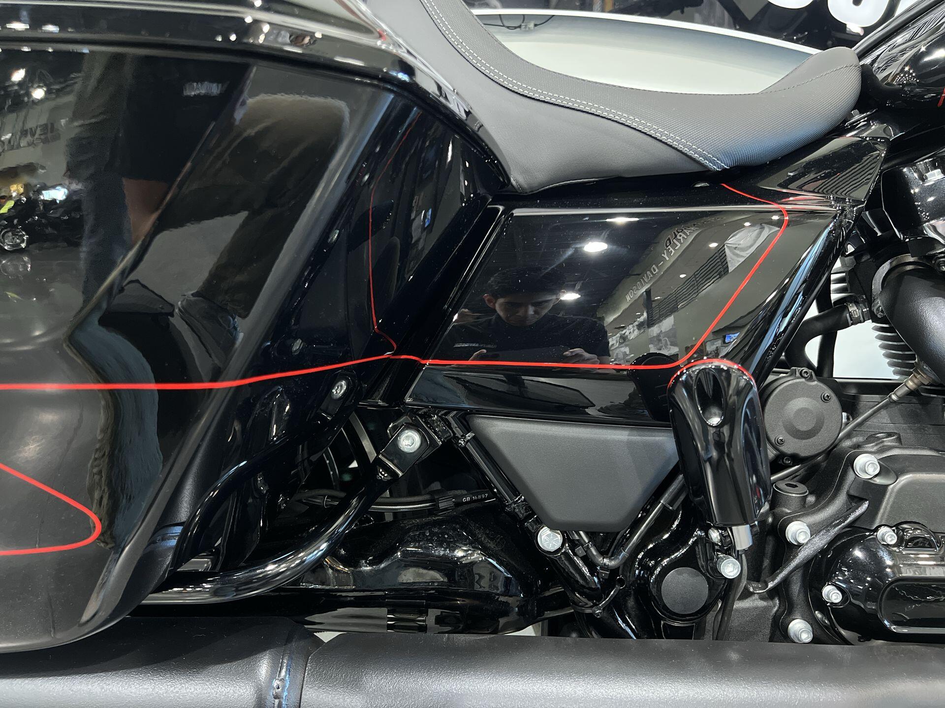 2026 Harley-Davidson® Road Glide® FLTRX, photo 8