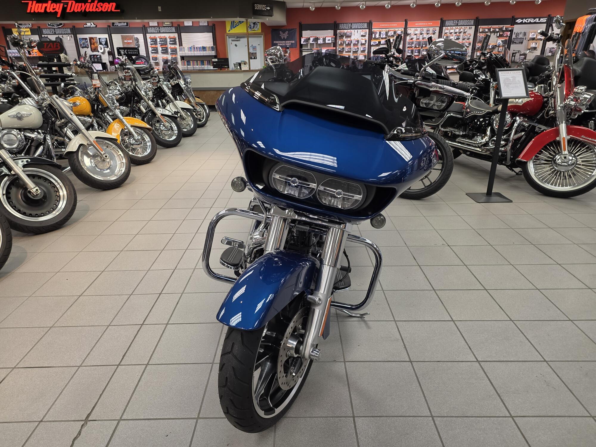 FLTRX 2022 Road Glide®, photo 3