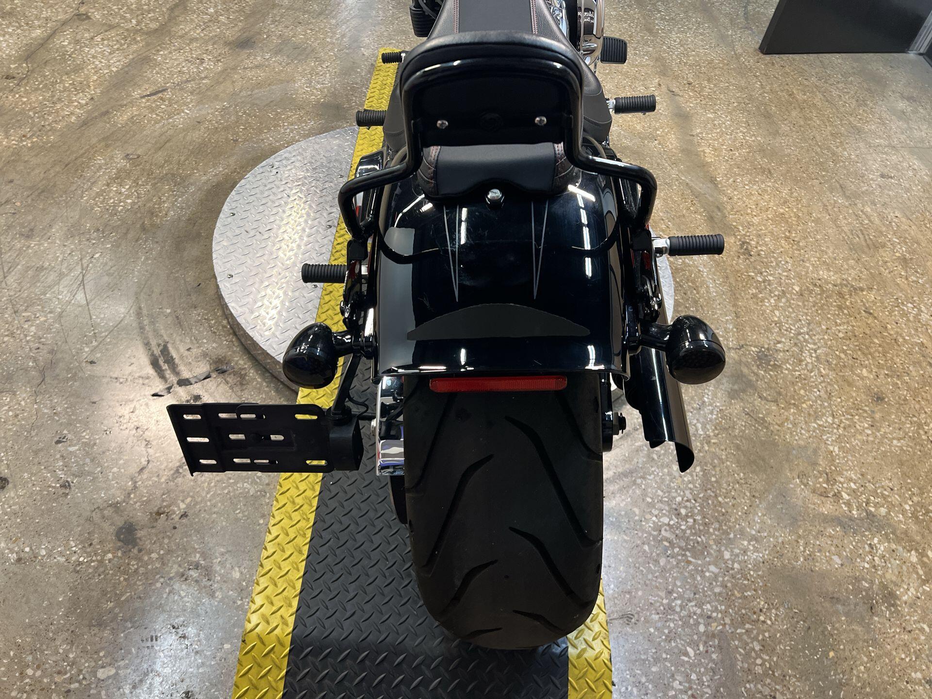 2018 Harley-Davidson® Breakout® FXBR, photo 19