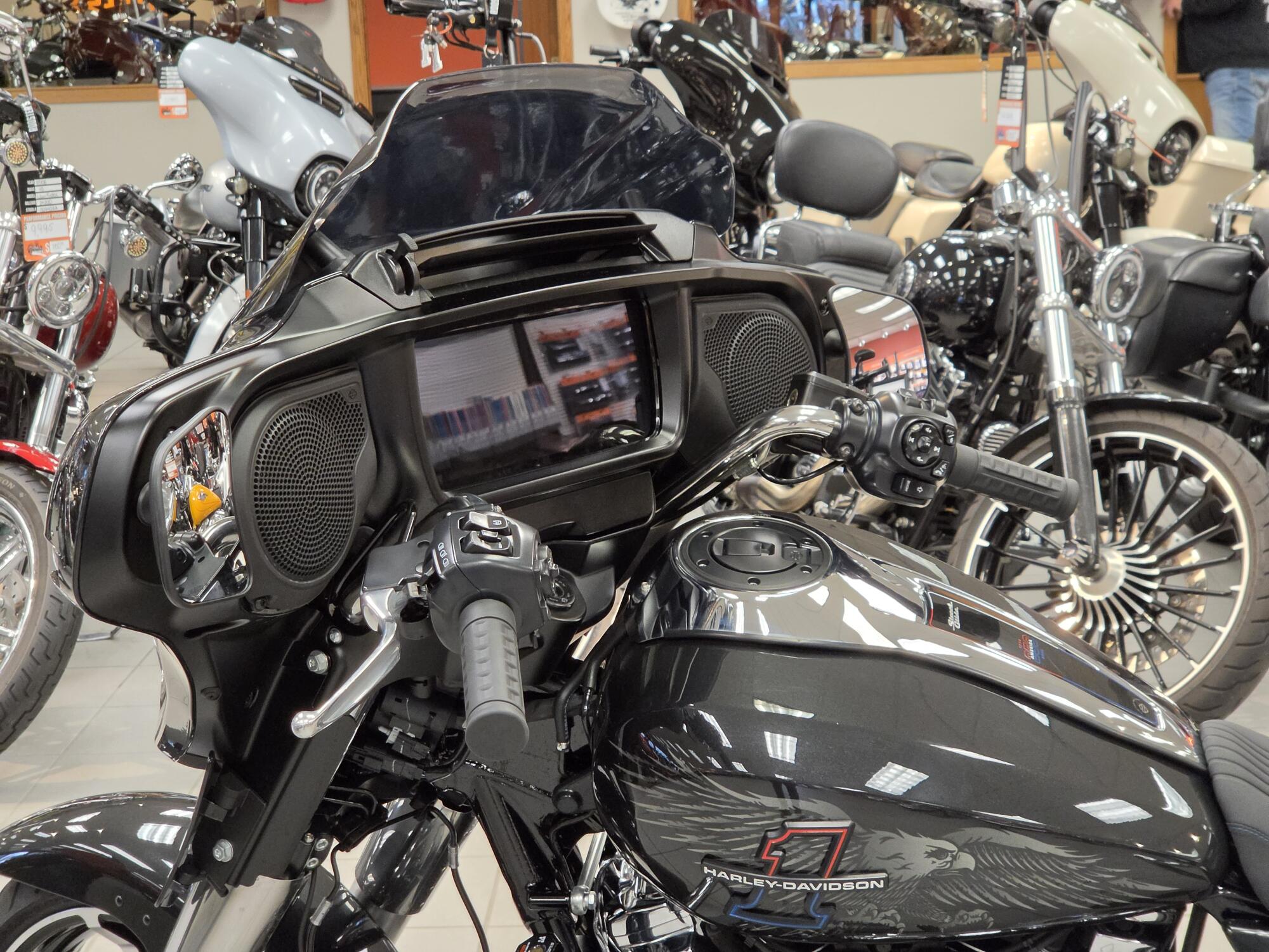 FLHX 2026 Street Glide®, photo 14