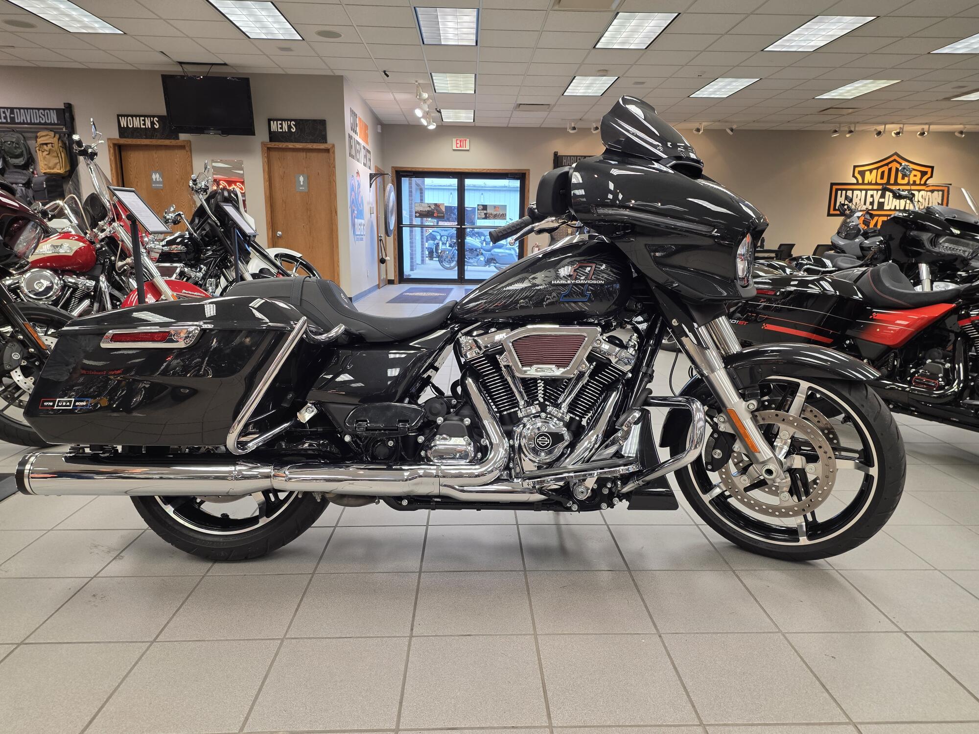 FLHX 2026 Street Glide®