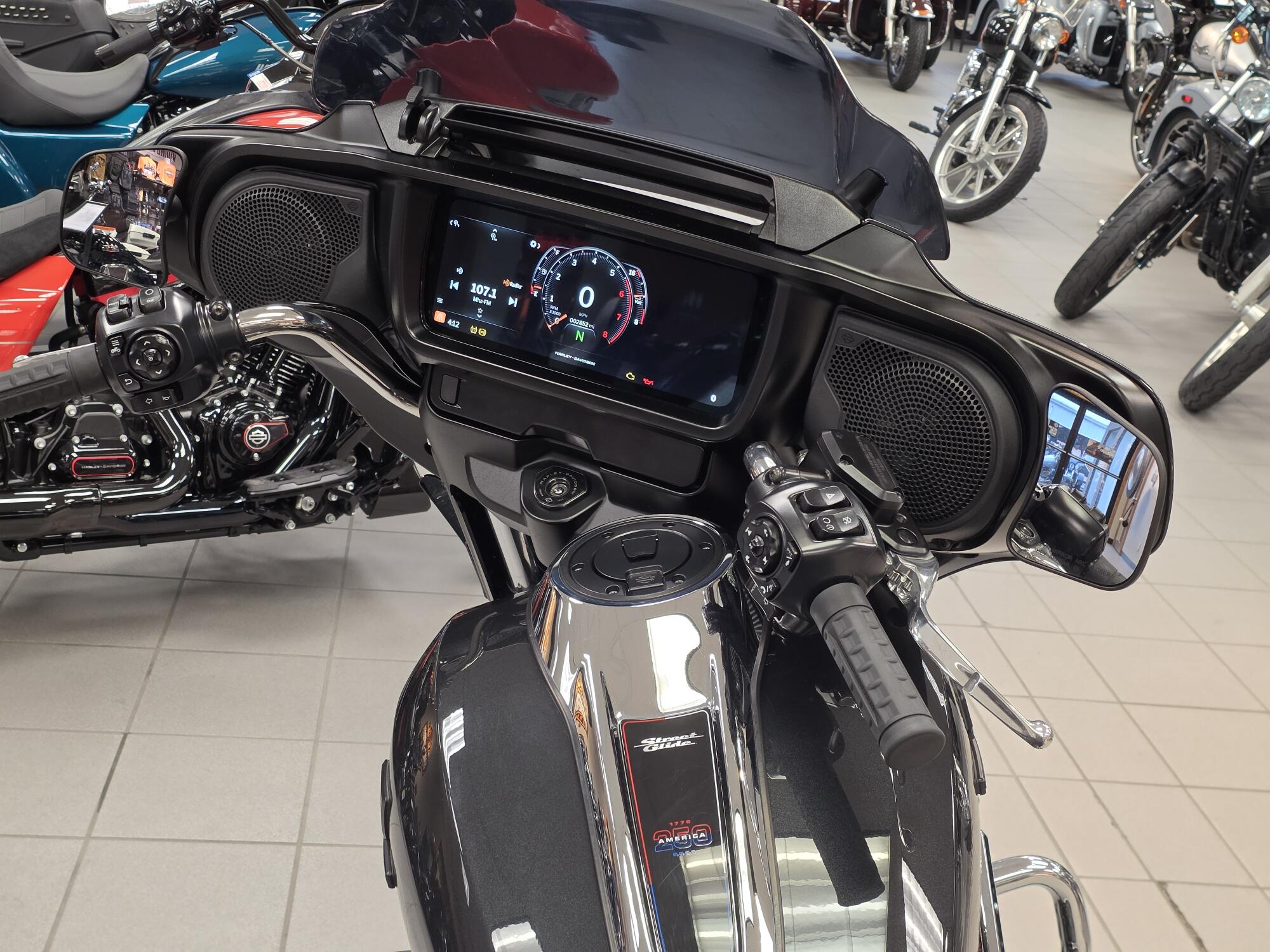 FLHX 2026 Street Glide®, photo 25