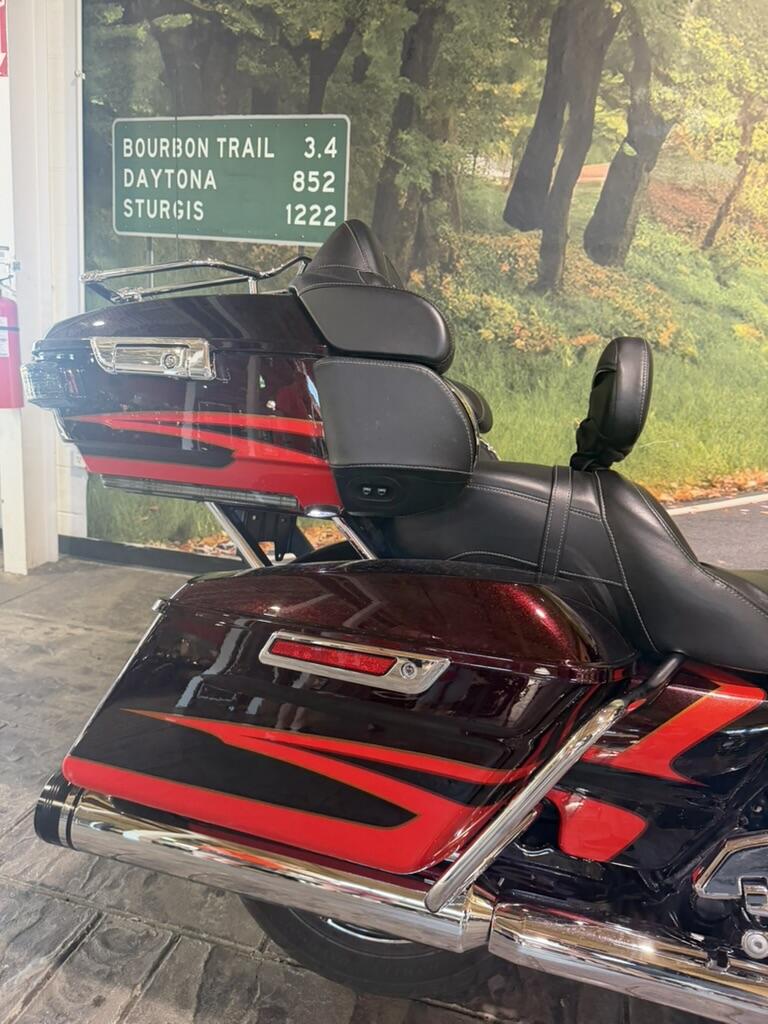 2017 Harley-Davidson® CVO™ Limited No Gimmicks, No Hidden Fees, photo 5