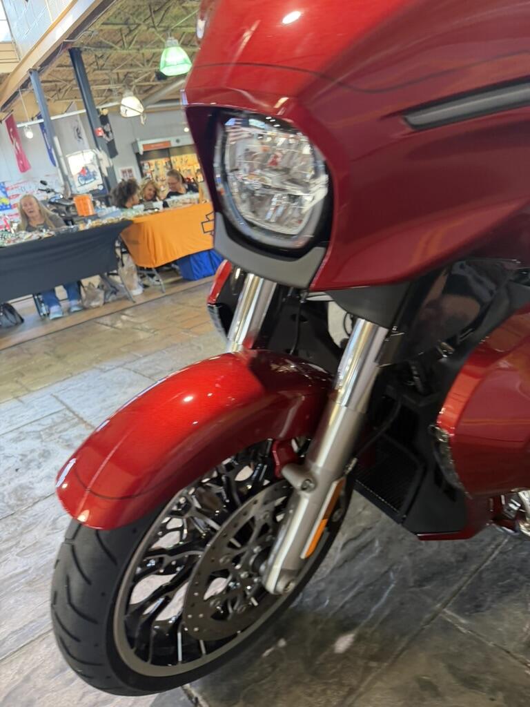 2026 Harley-Davidson® Street Glide Limited No Gimmicks, No Hidden Fees, photo 9