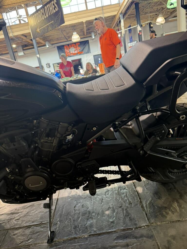2022 Harley-Davidson® Pan America™ 1250 Special No Gimmicks, No Hidden Fees, photo 12