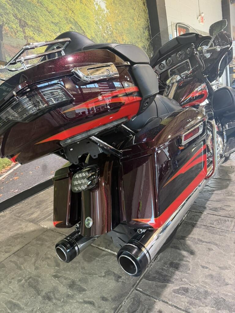 2017 Harley-Davidson® CVO™ Limited No Gimmicks, No Hidden Fees, photo 20