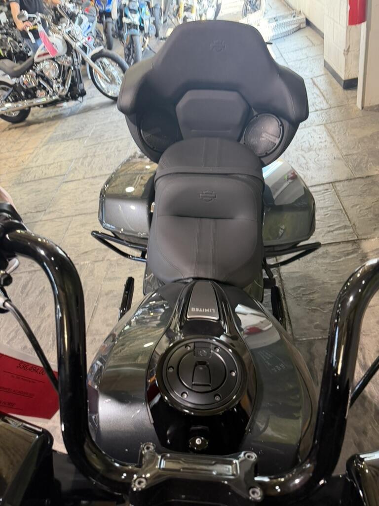 2026 Harley-Davidson® Road Glide Limited No Gimmicks, No Hidden Fees, photo 17
