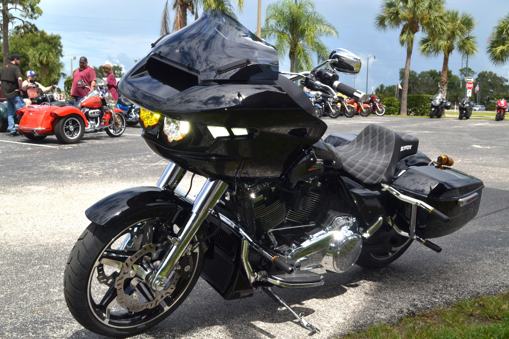 FLTRX 2026 Road Glide®, photo 22