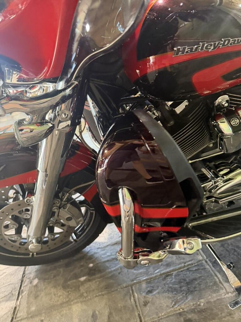 2017 Harley-Davidson® CVO™ Limited No Gimmicks, No Hidden Fees, photo 10