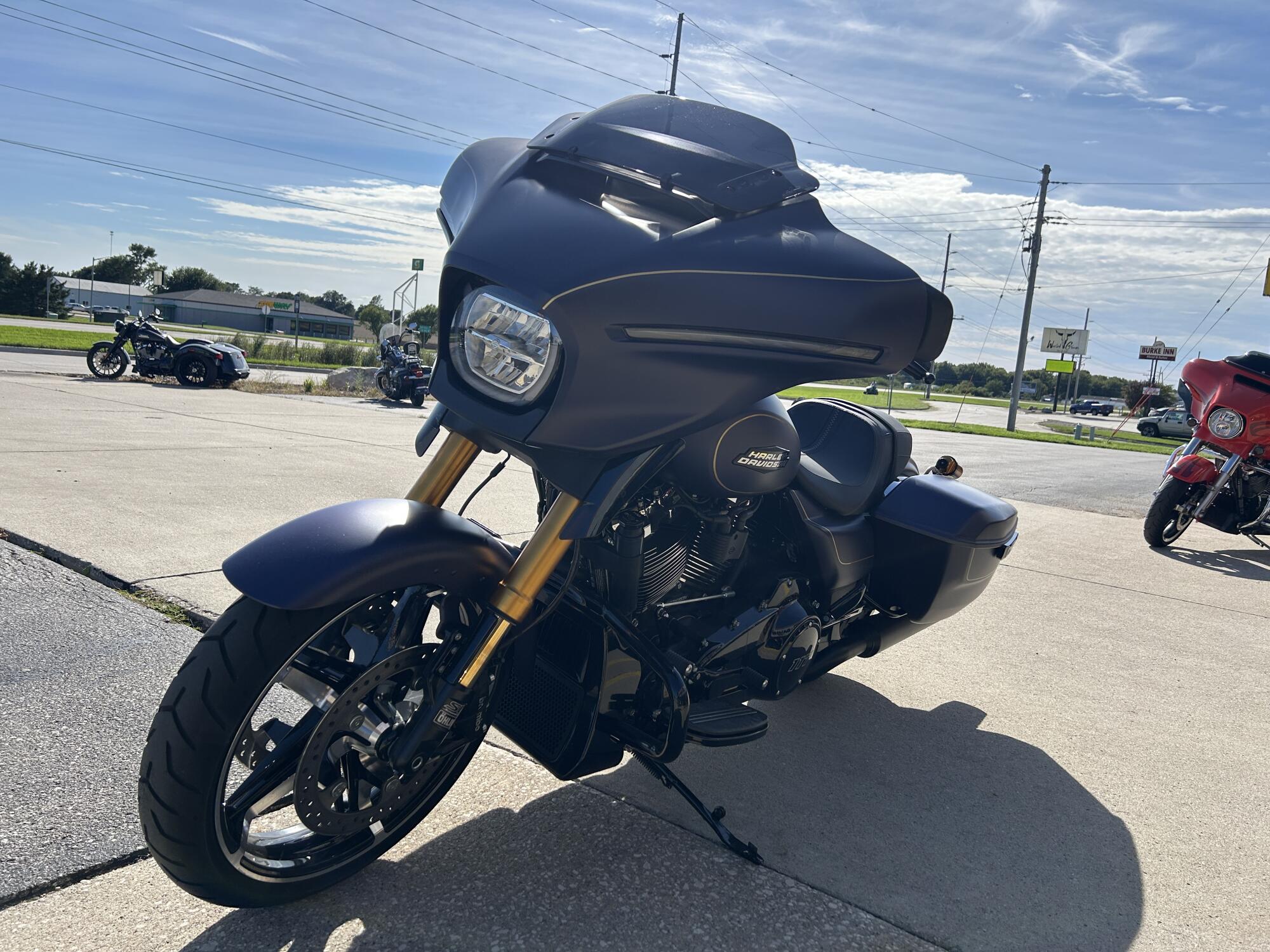 FLHX 2025 Street Glide™, photo 10