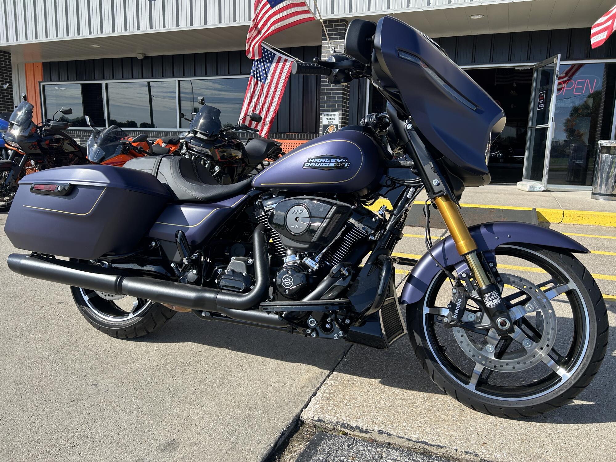 FLHX 2025 Street Glide™