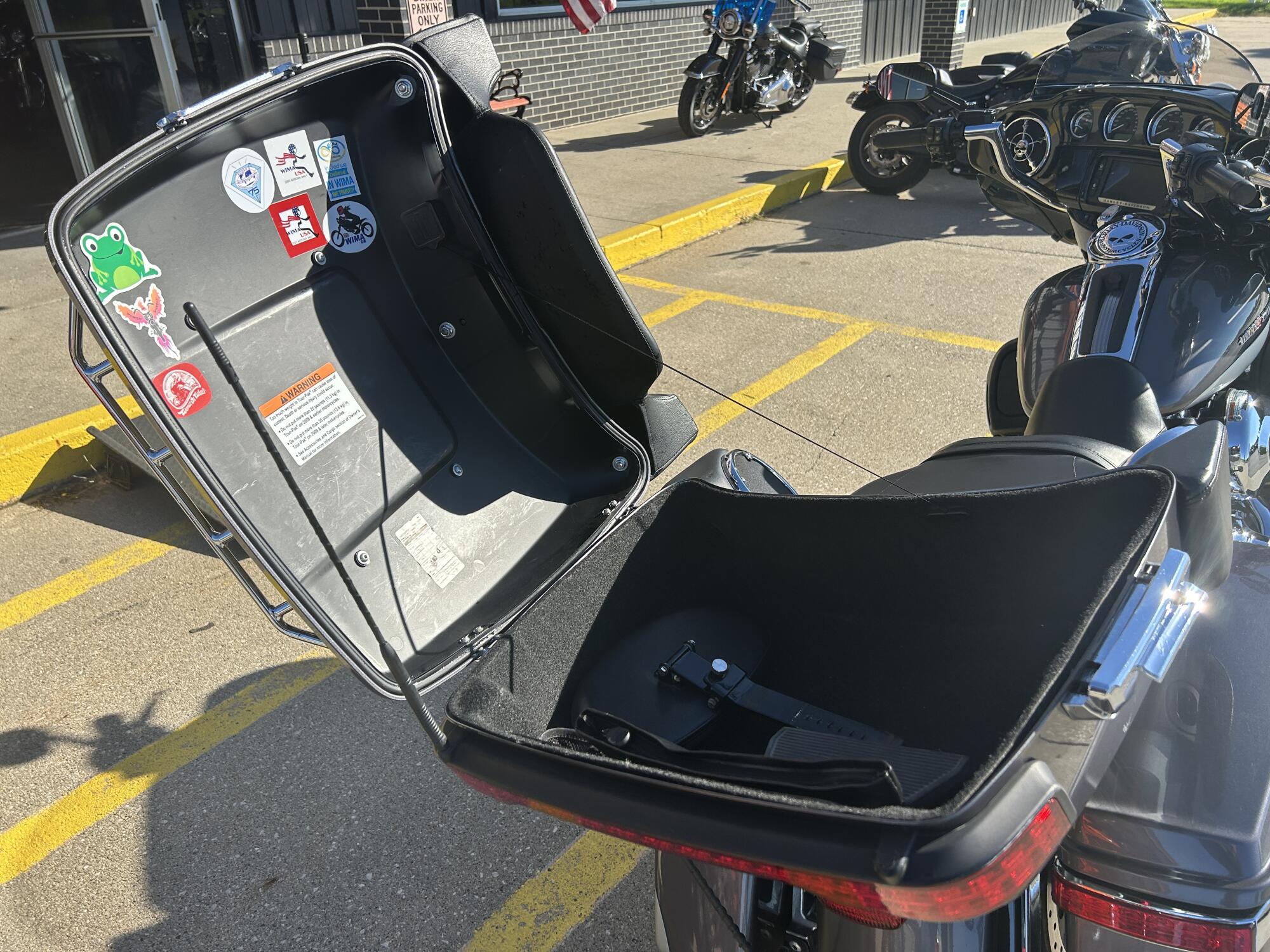 FLHTK 2014 Electra Glide® Ultra Limited, photo 4