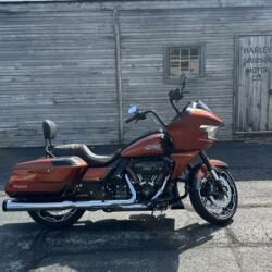 CVO™ Road Glide™ | Napoleon Harley-Davidson®