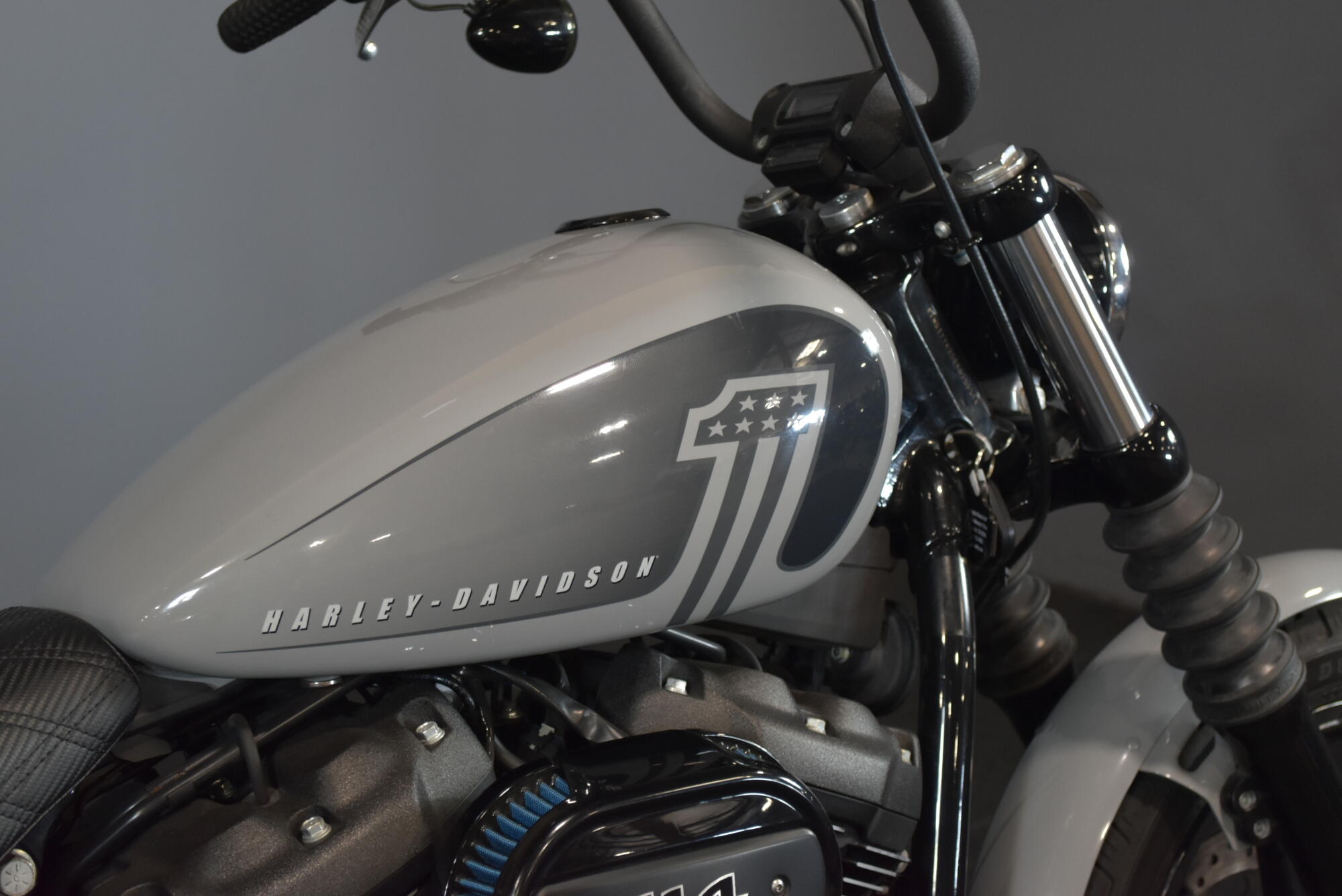 2024 Harley-Davidson® Street Bob® 114 Billiard Gray, photo 19