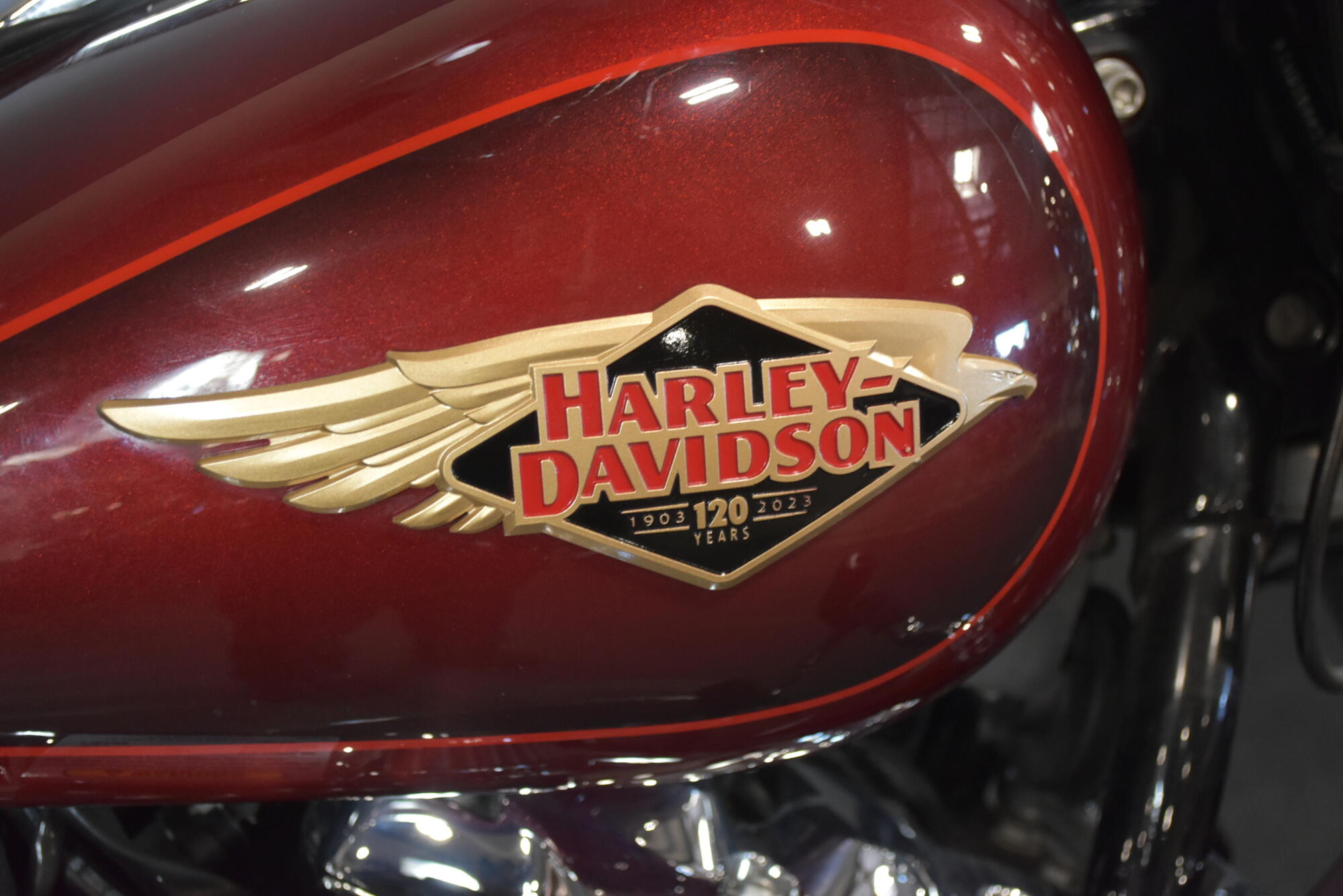 2023 Harley-Davidson® Heritage Classic Heirloom Red Fade, photo 22