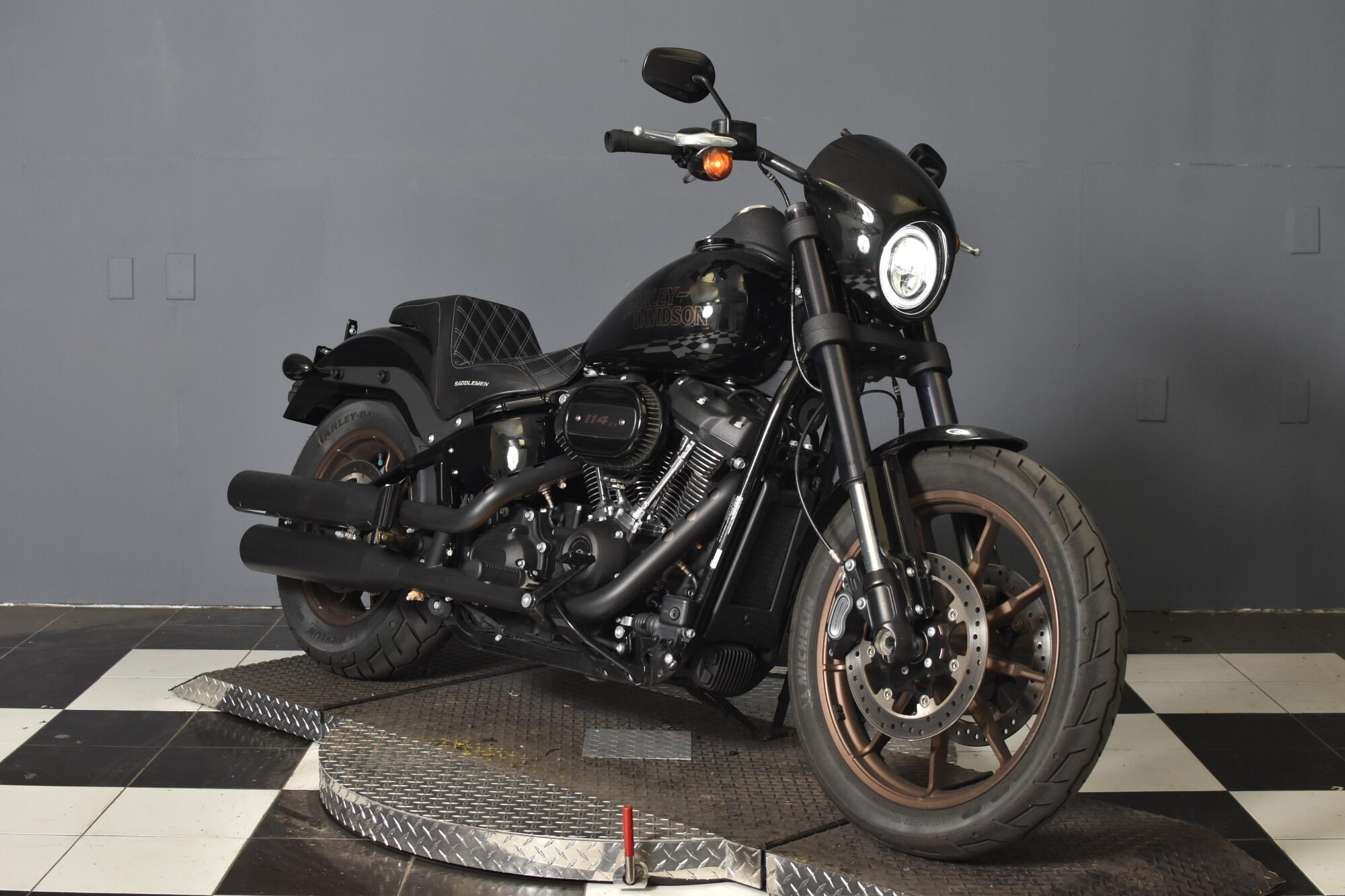 2021 Harley-Davidson® Low Rider® S Vivid Black FXLRS, photo 2