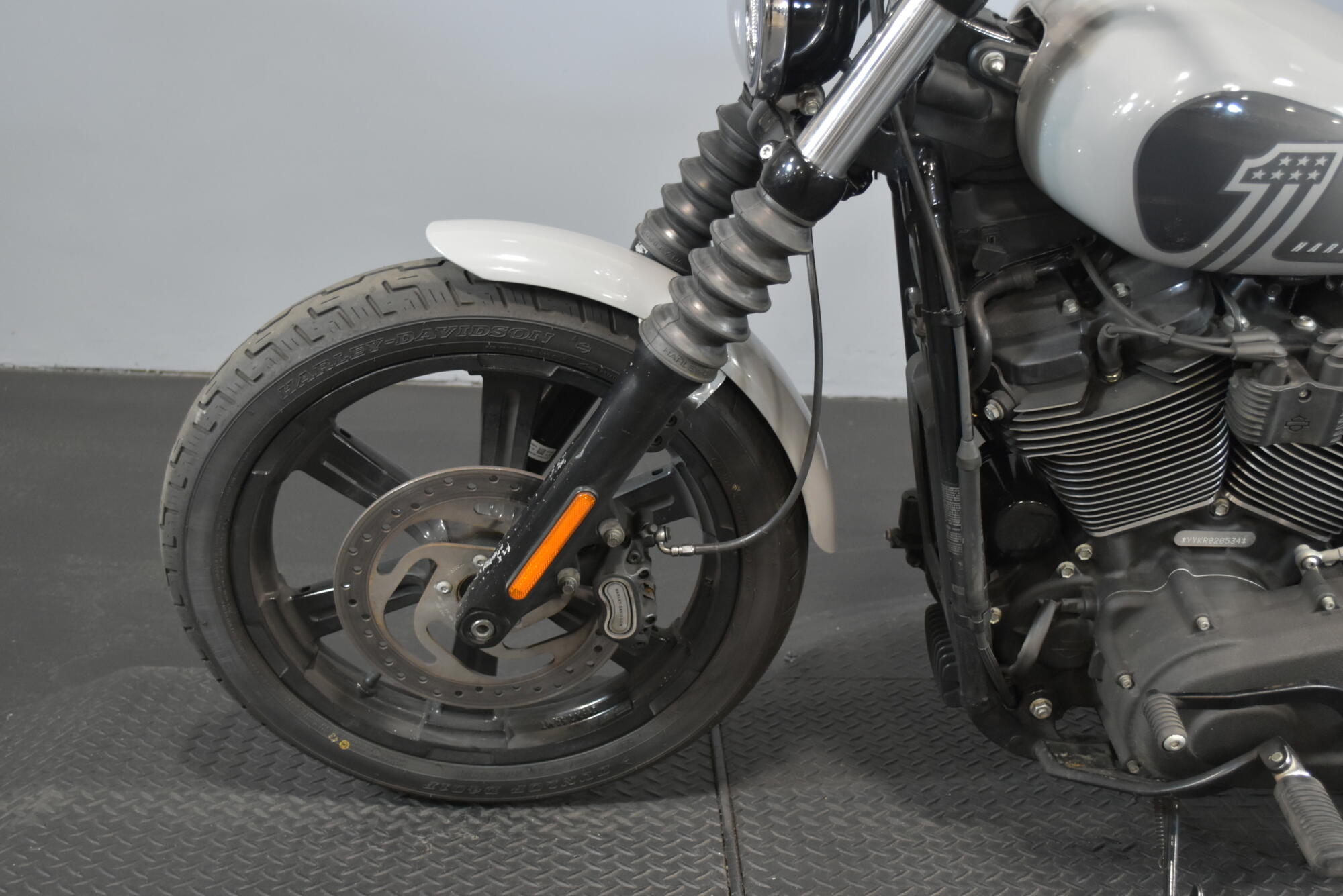 2024 Harley-Davidson® Street Bob® 114 Billiard Gray, photo 12