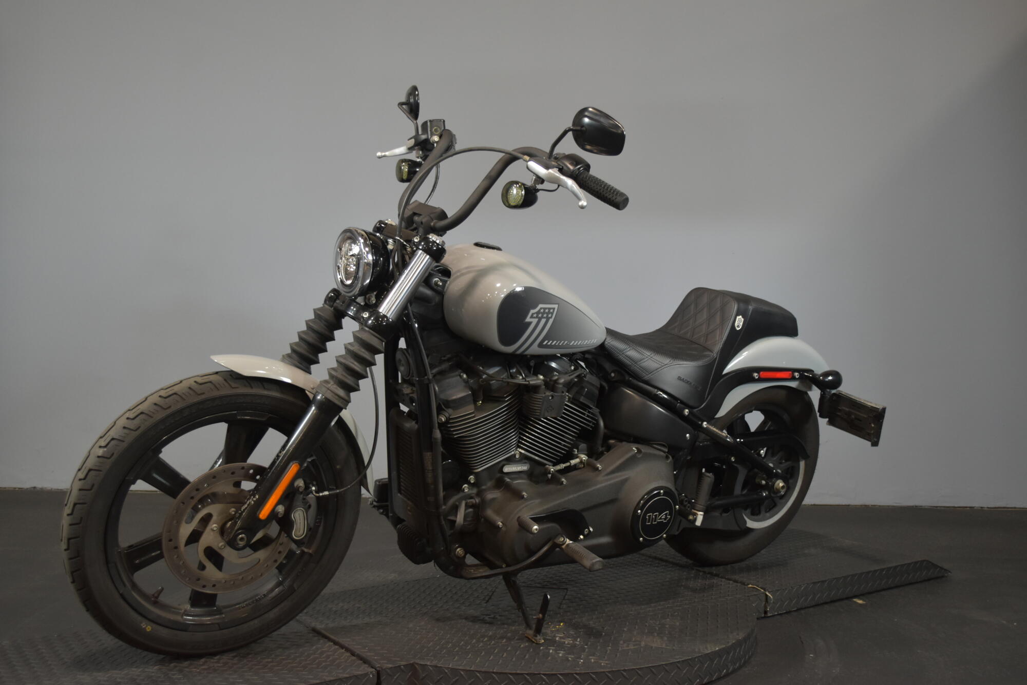 2024 Harley-Davidson® Street Bob® 114 Billiard Gray, photo 4