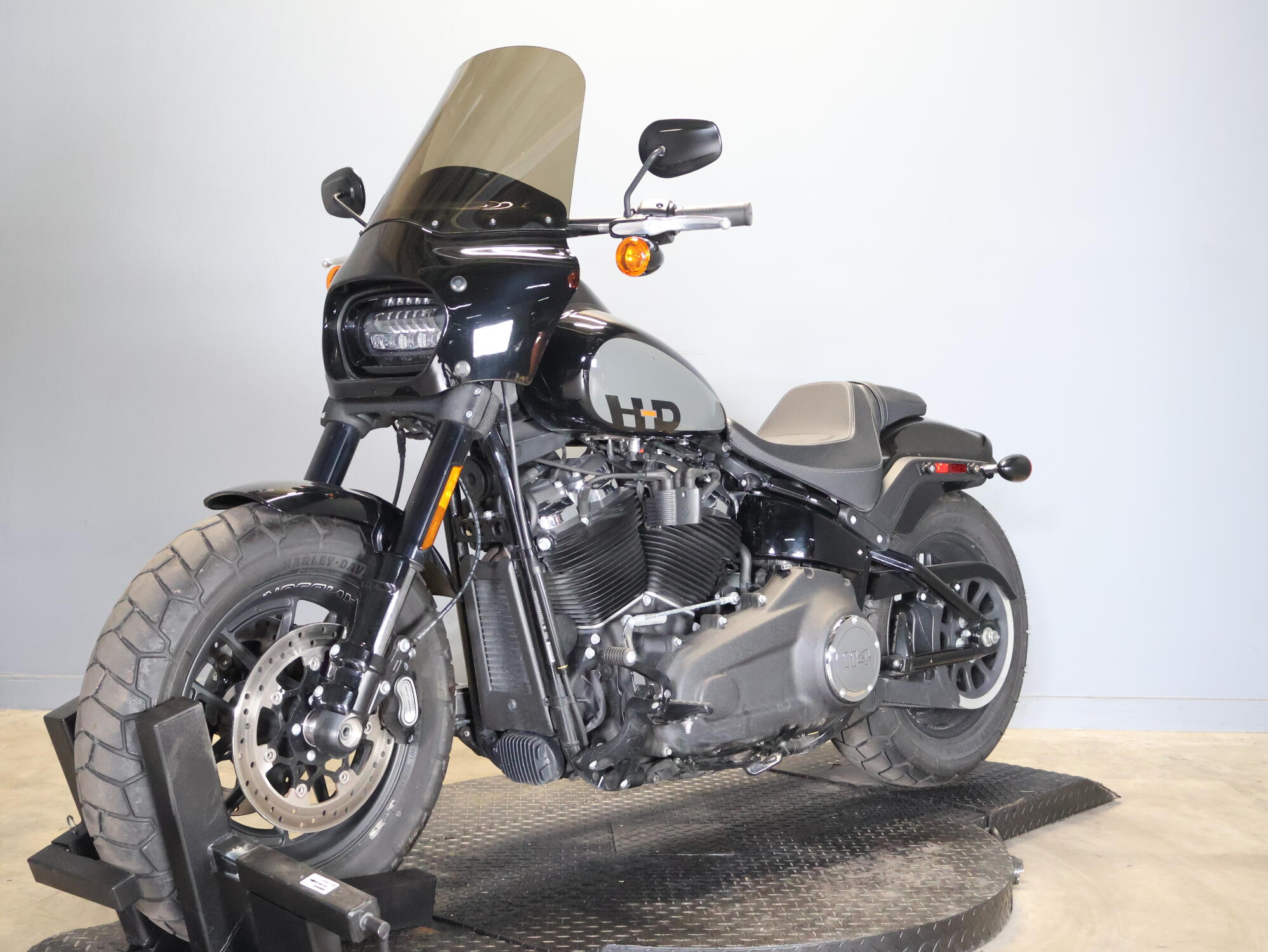 2022 Harley-Davidson® Fat Bob® 114 FXFBS, photo 4
