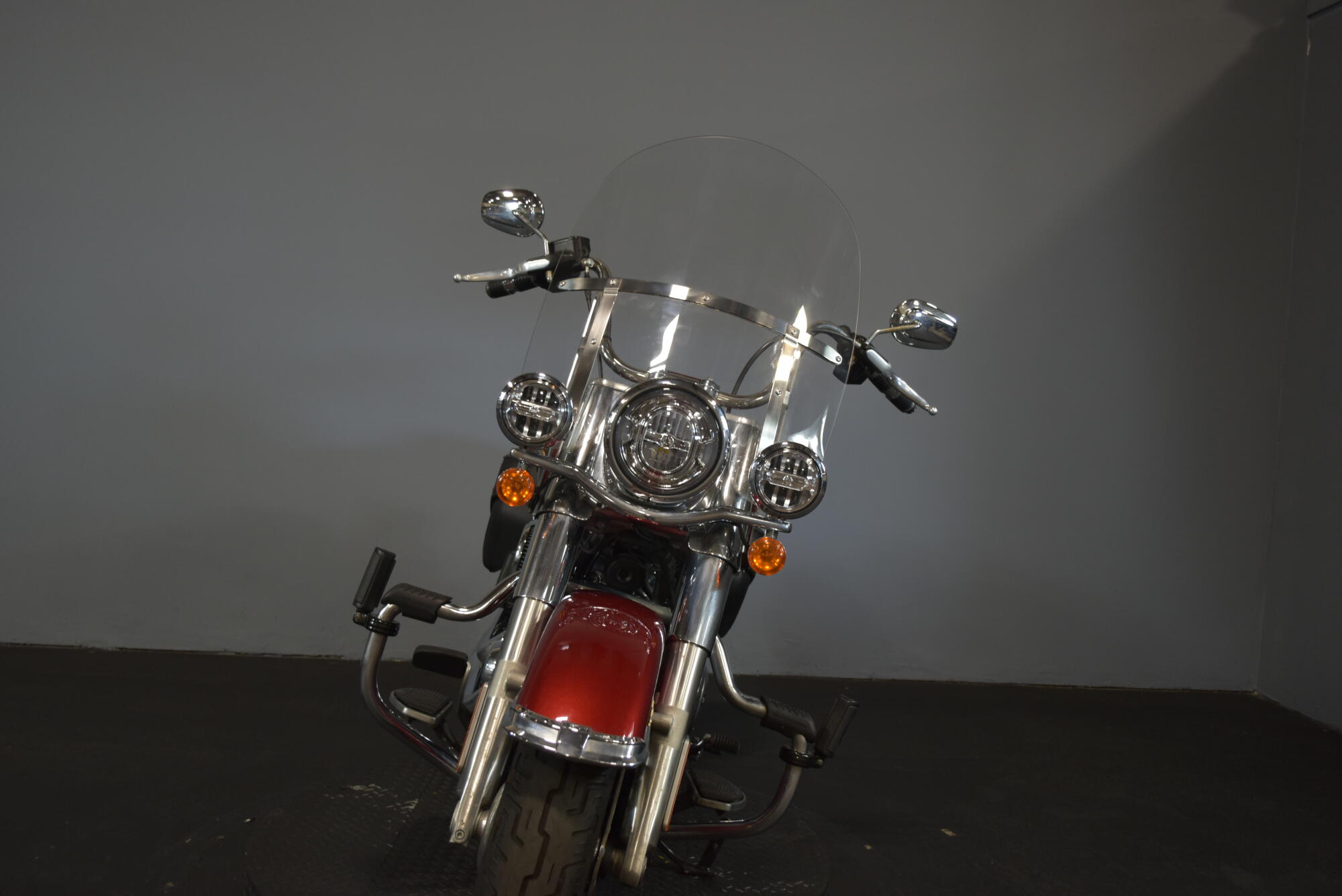 2023 Harley-Davidson® Heritage Classic Heirloom Red Fade, photo 3