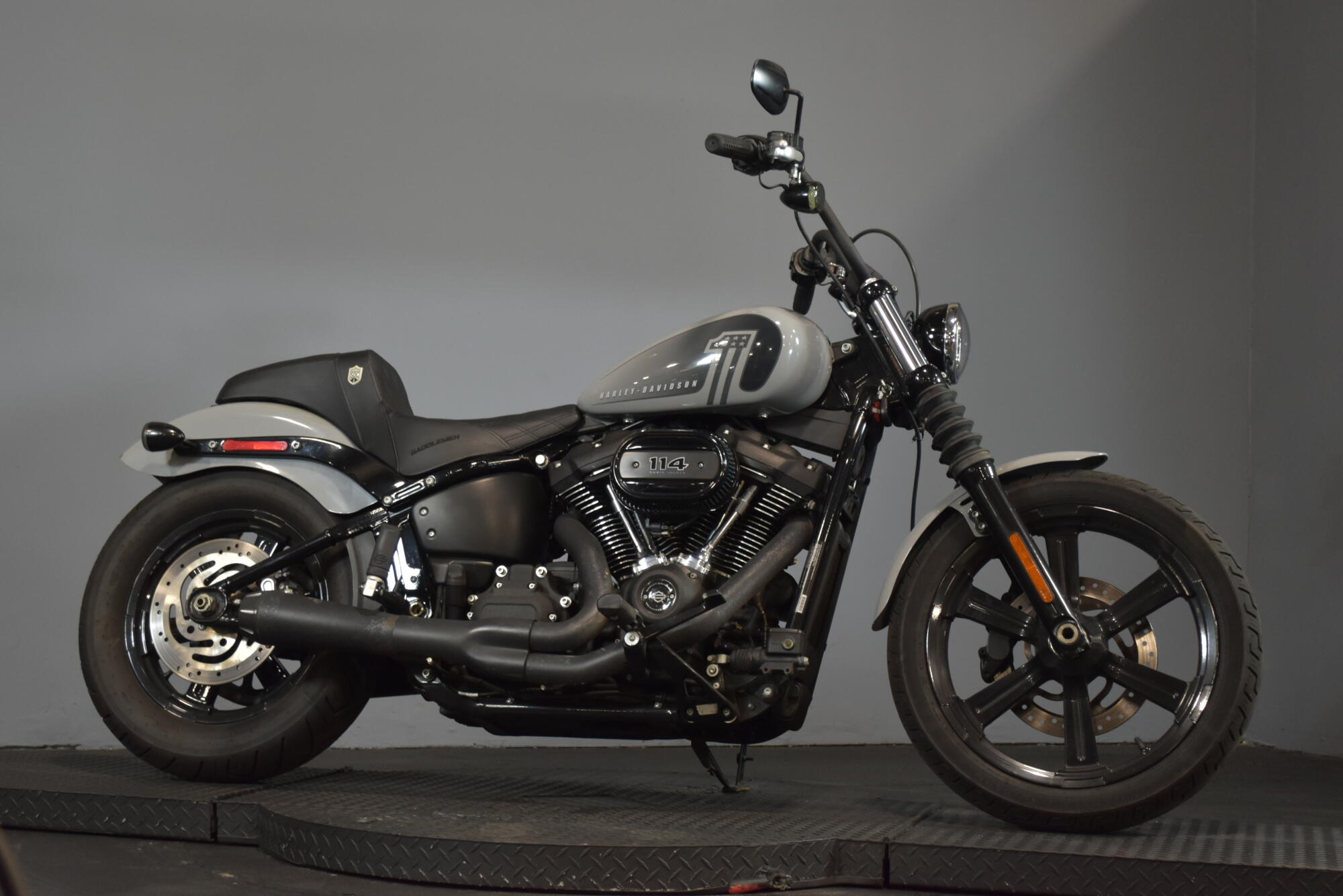 2024 Harley-Davidson® Street Bob® 114 Billiard Gray, photo 22