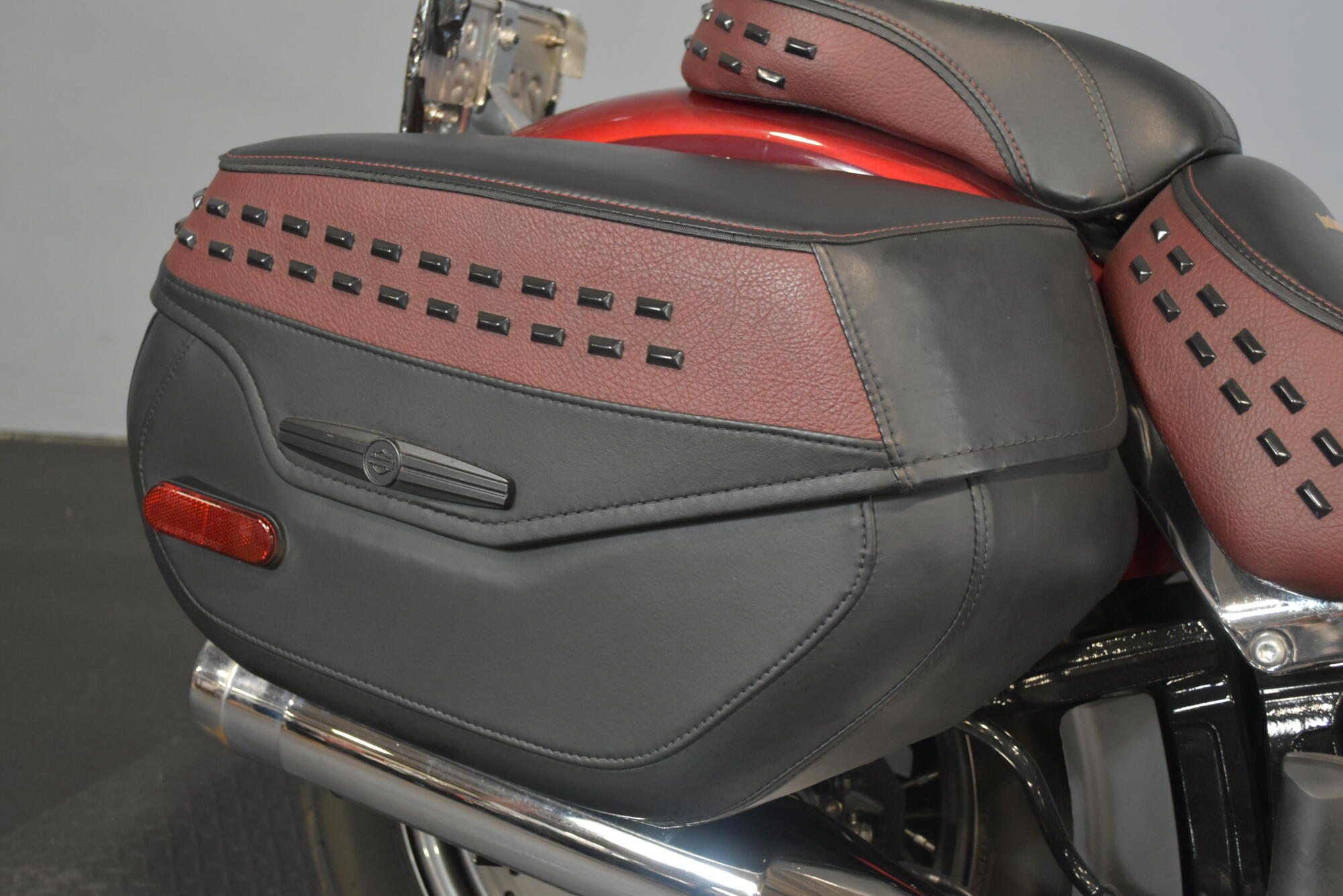 2023 Harley-Davidson® Heritage Classic Heirloom Red Fade, photo 20