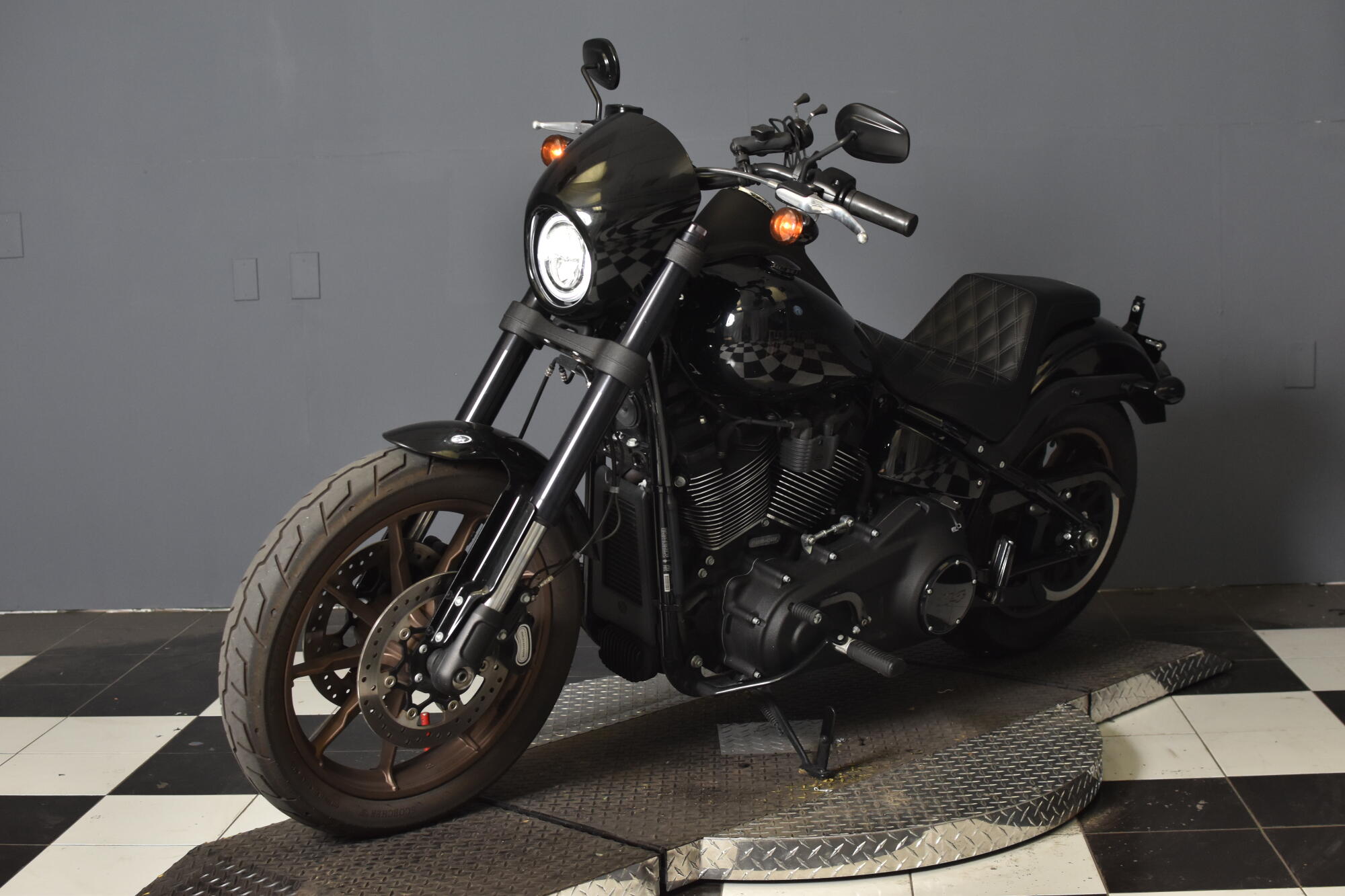 2021 Harley-Davidson® Low Rider® S Vivid Black FXLRS, photo 4