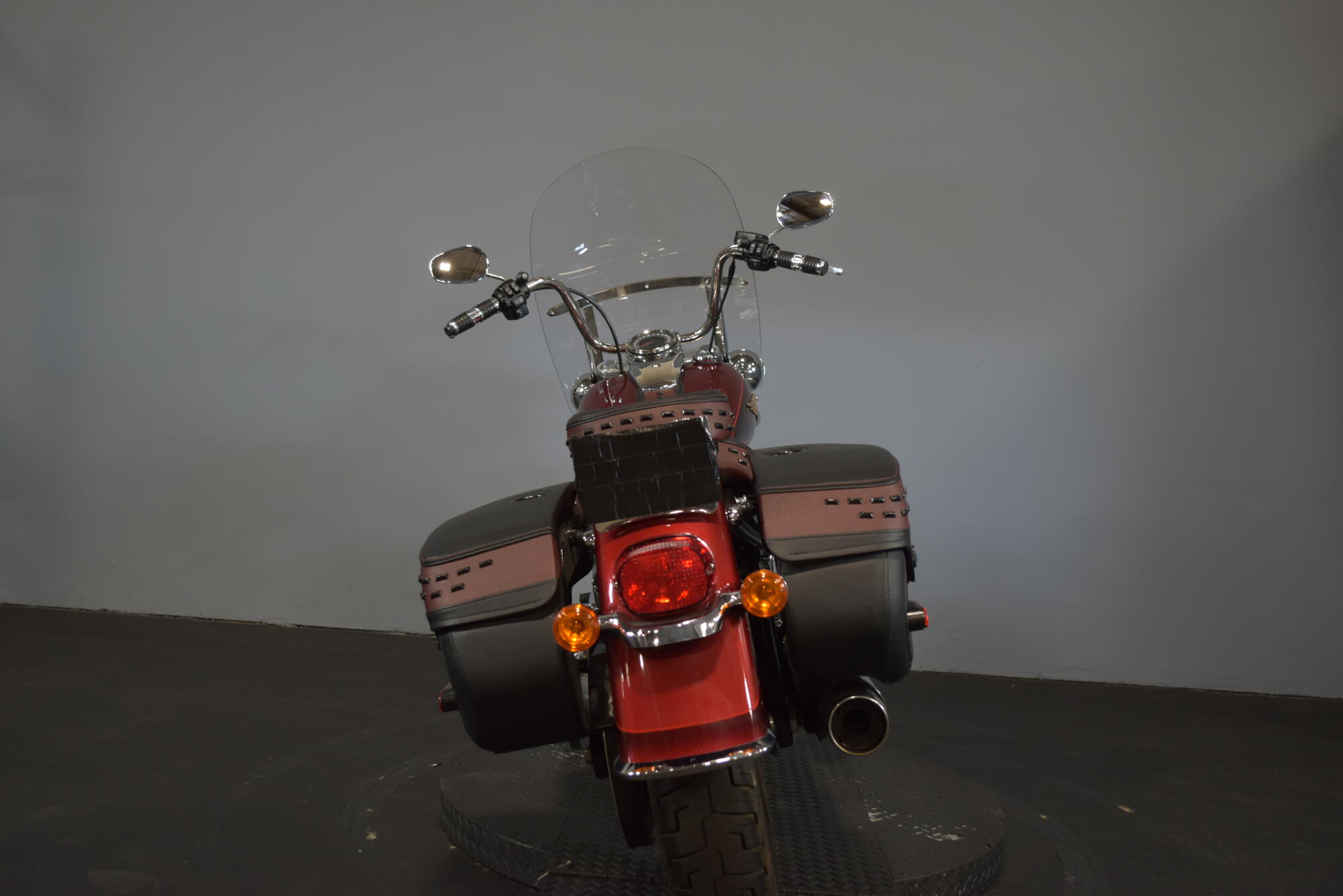 2023 Harley-Davidson® Heritage Classic Heirloom Red Fade, photo 7